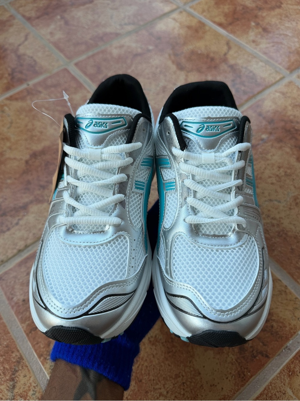 Size 7.5 Men’s And Women’s 9 - Asics Gel Kayano 14 White, Silver & Teal - Picture 2 of 7